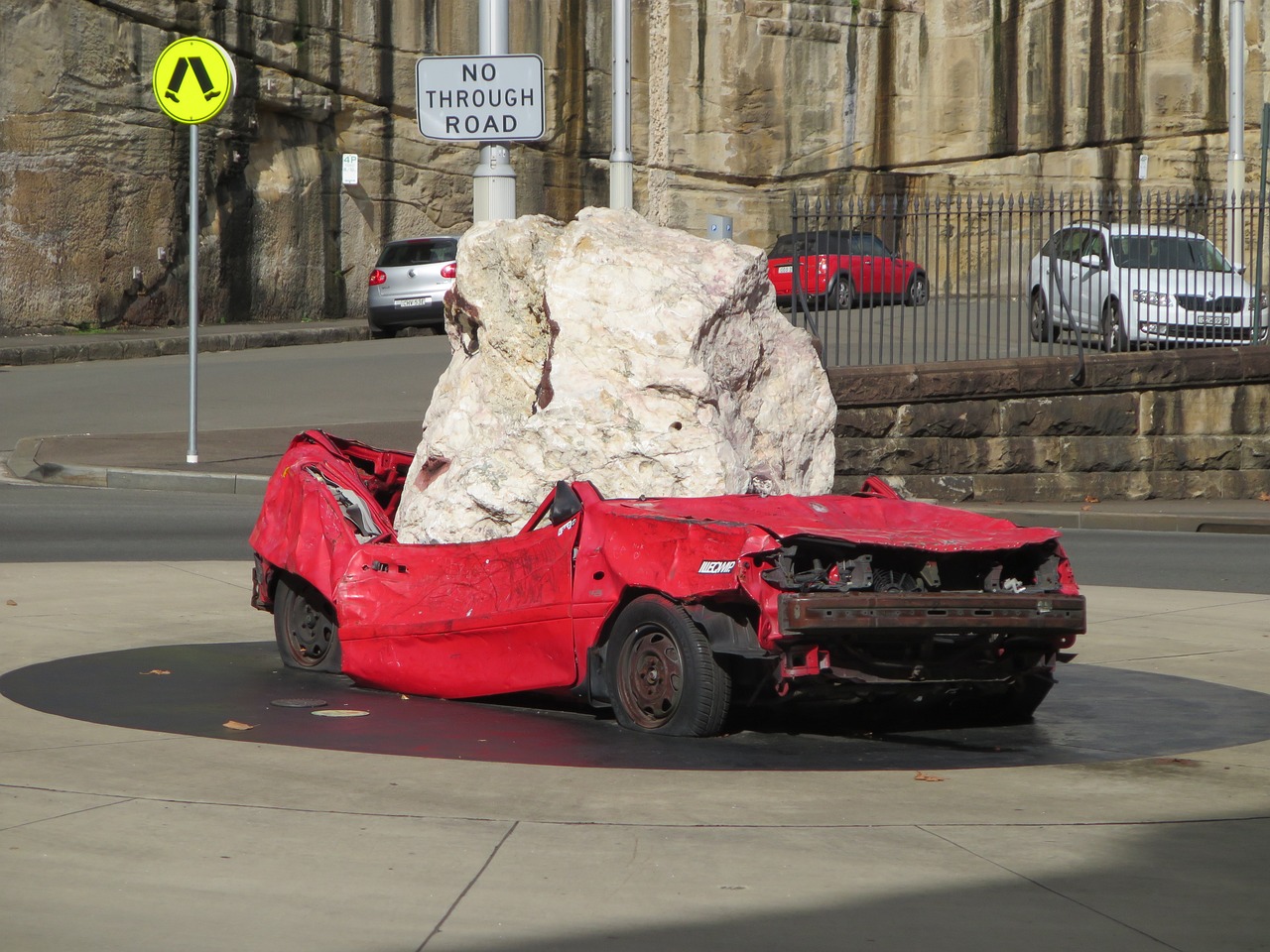 car crash, stone, hit-2292651.jpg